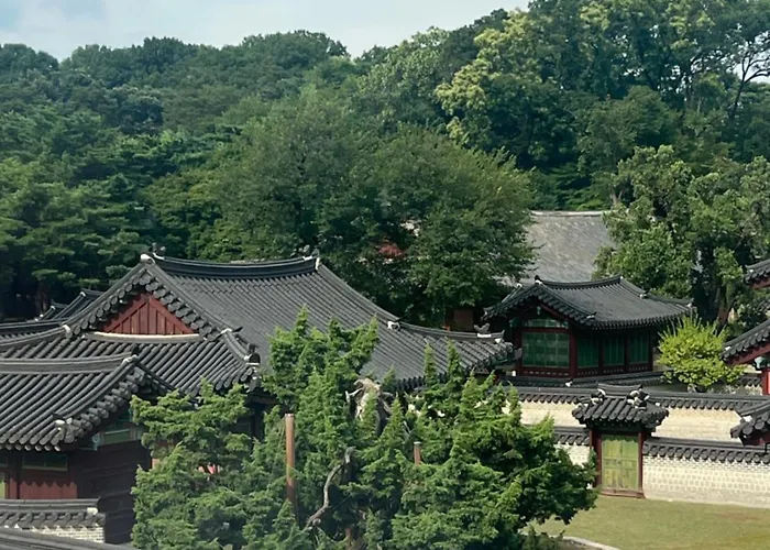Korean Traditional Terrace House Paradise Shopping Center Апартаменты *